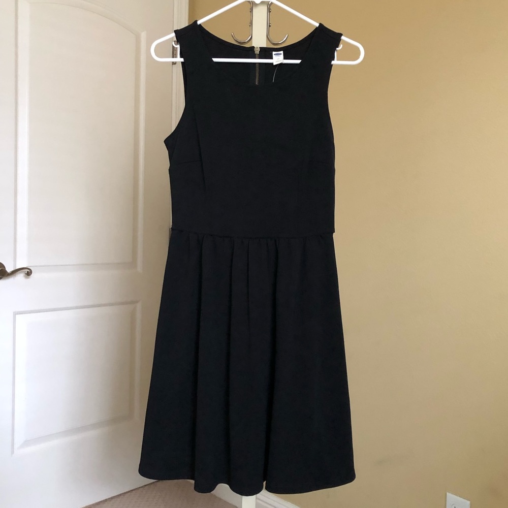 Old Navy || Black Dress